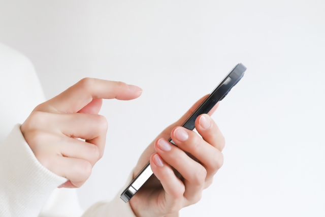 スマホで予約する手元