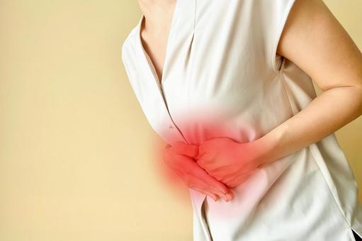 夜に突然胃が痛くなるのはなぜ？原因と対処法について詳しく解説