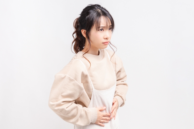 胃が張る原因とは？放置リスクと受診のタイミングをわかりやすく解説