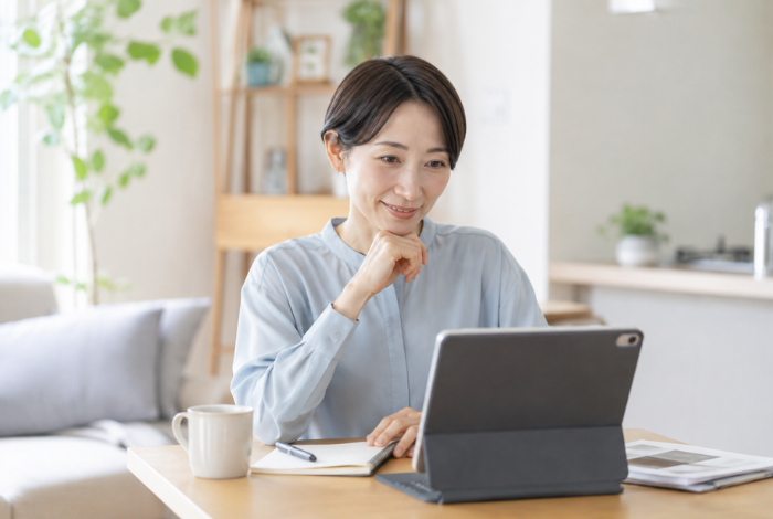 オンライン診療を受ける女性